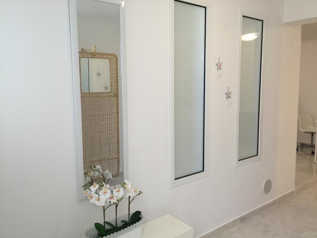 Villa Neyla Four Bedroom Coral Bay Beach Front Kültér fotó